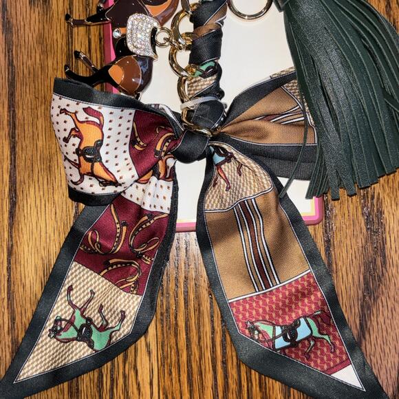 Piper K Bag Equestrian Hand Painted Horse Bow Green Tassel Charm Key Chain New - Picture 3 of 4